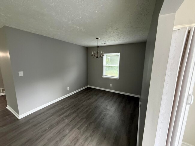 Photo - 709 Gatehouse Pl