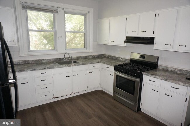 Photo - 124 Knox St