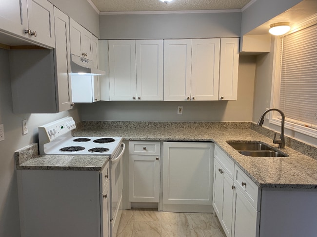 4073 Pine Valley Rd Unidad C11