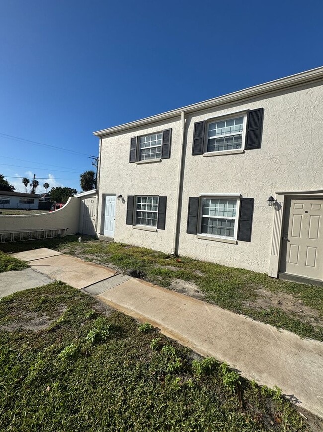 Photo - Centrally located in Merritt Island