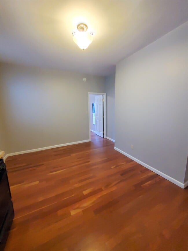 Photo - 1314 Walnut St Unit 2R