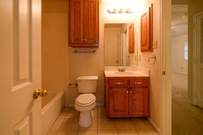 Building Photo - Spacious 2 Bedroom, 2 Bath Duplex – Over 1,200 Sq. Ft!