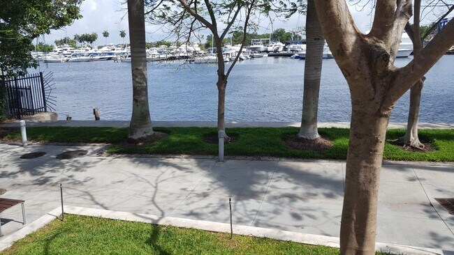 Photo - 2 Bed / 2 Bath | Terrazas Riverpark Village #804 – Miami