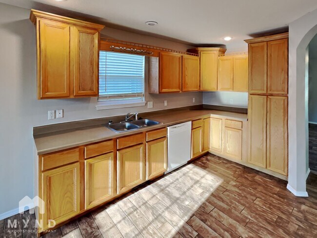 Photo - 711 N Jonathan Ave