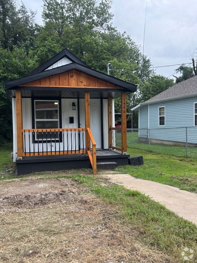 Building Photo - Beautiful remodeled 1 bedroom 1 bath home ...