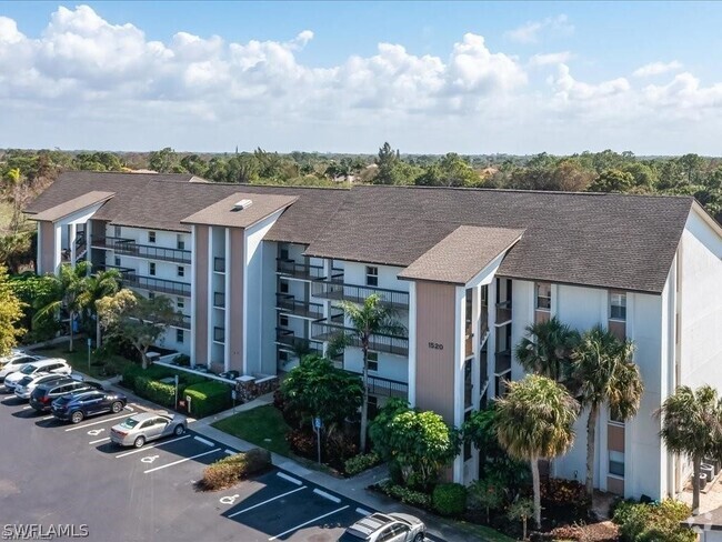 Building Photo - 1520 Imperial Golf Course Blvd Unit 211 Rental