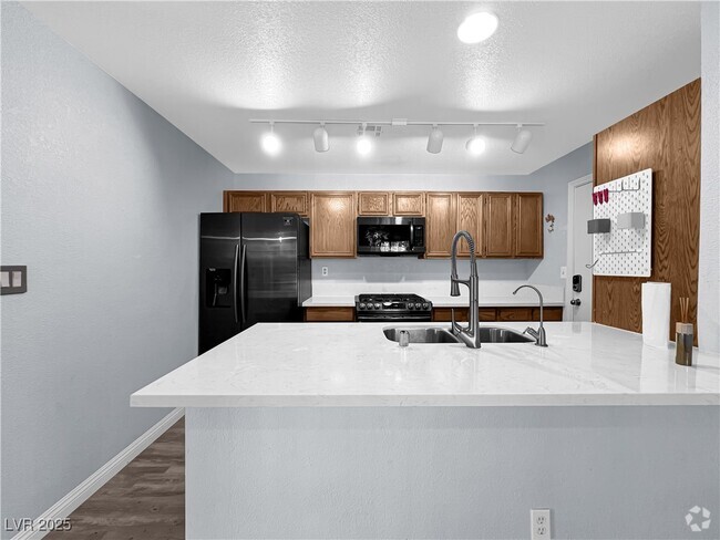 Building Photo - 2627 S Durango Dr Unit 101 Rental