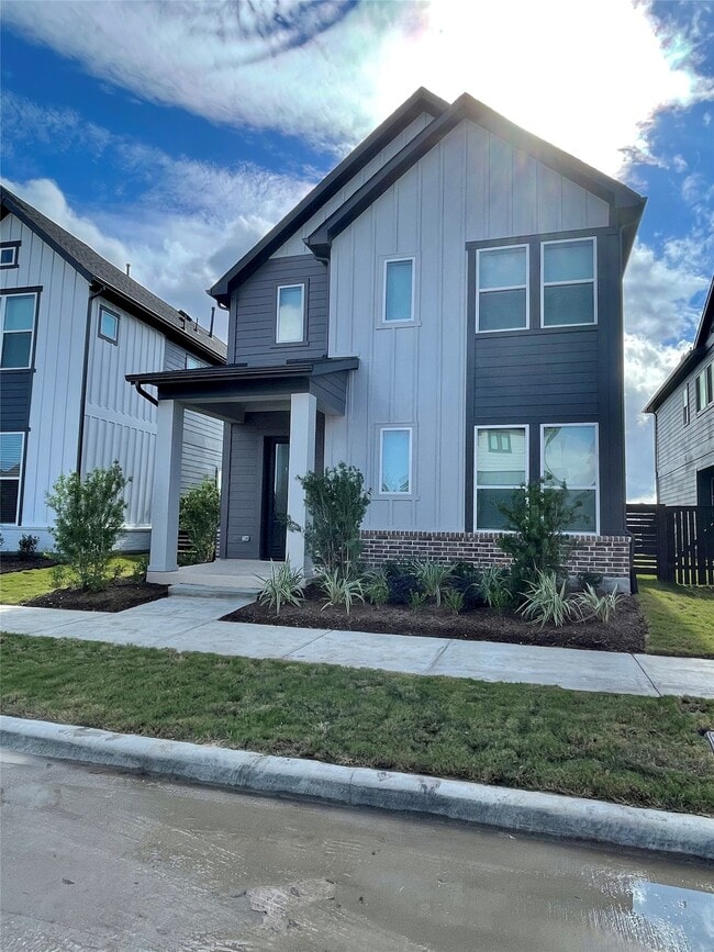 Photo - 18607 Courteous Wy