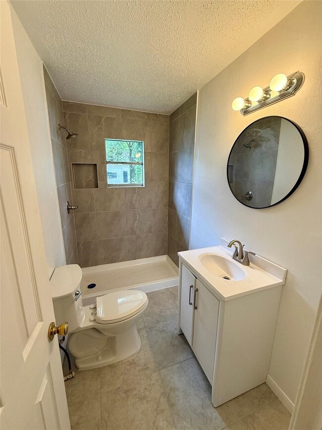 Photo - 519 McGuire Ln