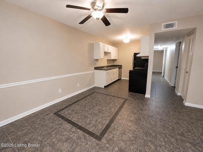 Photo - 6522 Six Mile Ln
