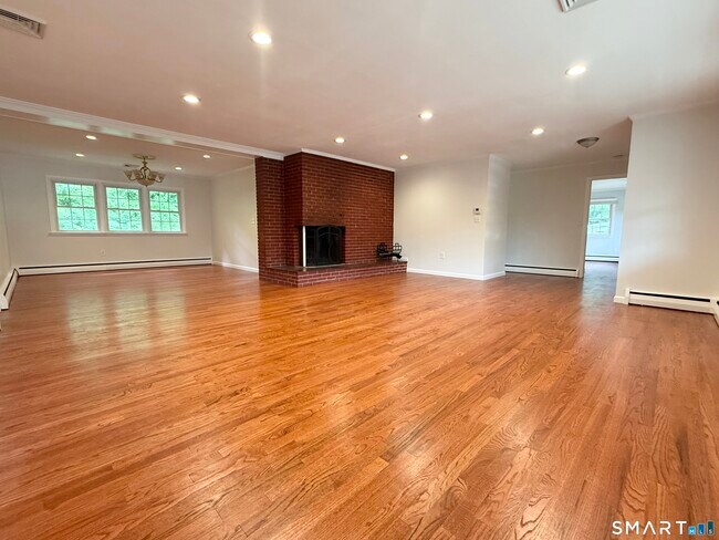 21 Byron Pl