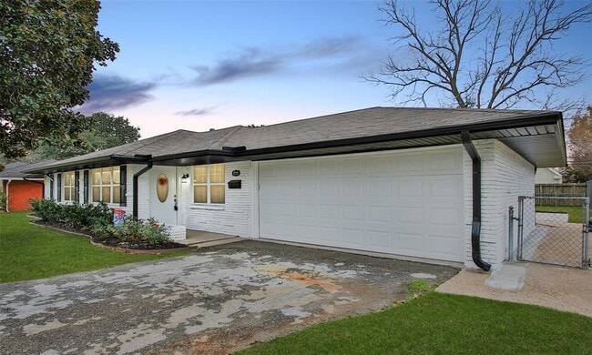 Photo - 8741 Blankenship Dr