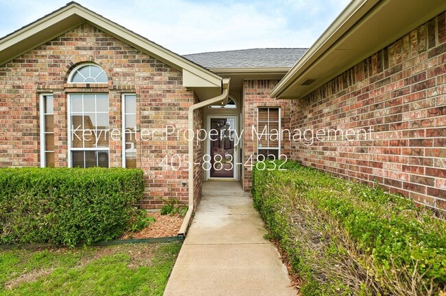 Building Photo - Amazing 4BD/3BTH home with a 3 car garage in the exclusive Cedar Pointe Gated Community!