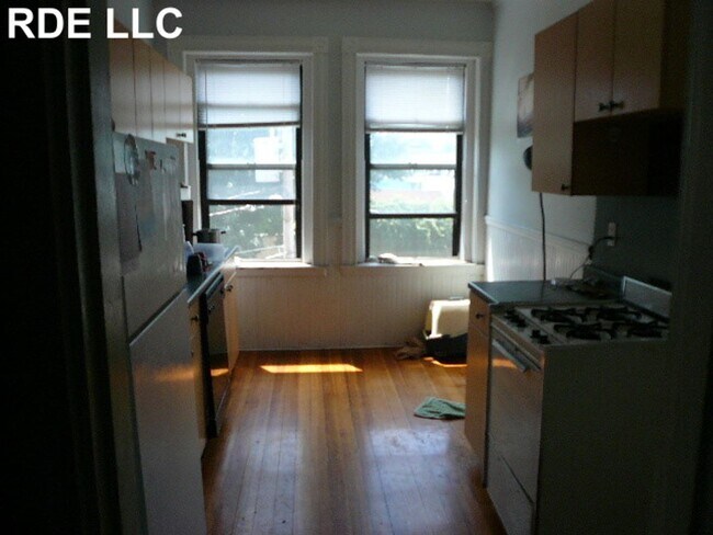 1-bed split (can be 2 bedrooms with no liv... - 1-bed split (can be 2 bedrooms with no liv... Condo