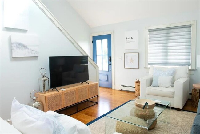 Photo - 163 Morrison Ave