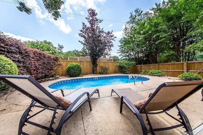 Photo - 1717 N University Ave