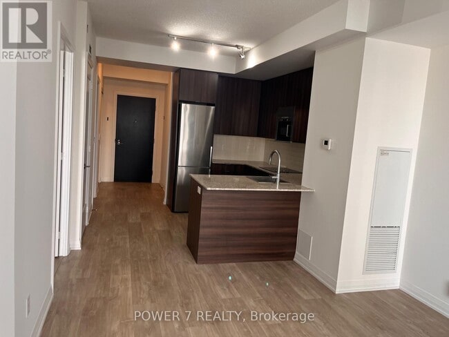 Photo - 101 Erskine Ave Unit 421