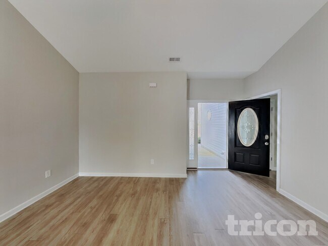 Photo - 232 Whetstone Dr