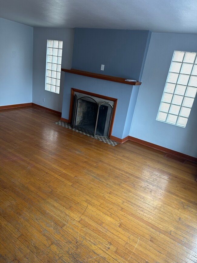 Photo - 2014 Davis Ave Unit 1st fl