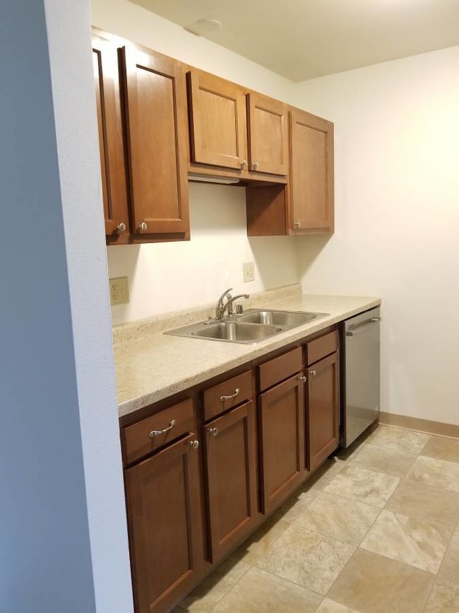 853 Eastern Ave. (8 Unit)