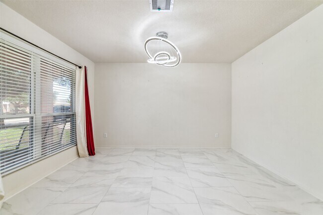 Photo - 3530 Barkers Crossing Ave