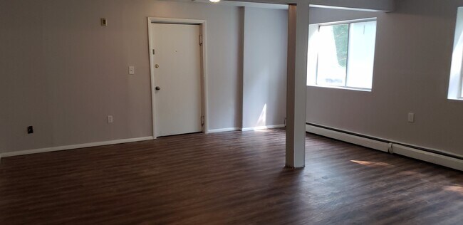 Photo - 138 Woodhill Dr Unit Apartment 10