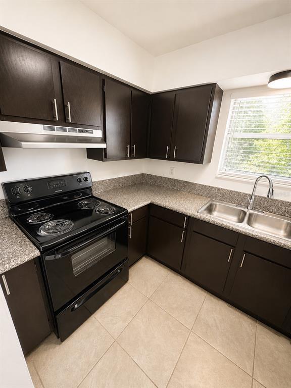 1183 Bentley Rd Unit 4