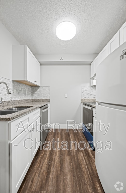 Building Photo - 5519 HIGHWAY 153 APT P Unit Floor 2