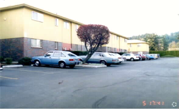 Holgate Plaza - Holgate Plaza