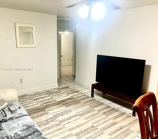 Photo - 580 Tallulah Rd Unit 0