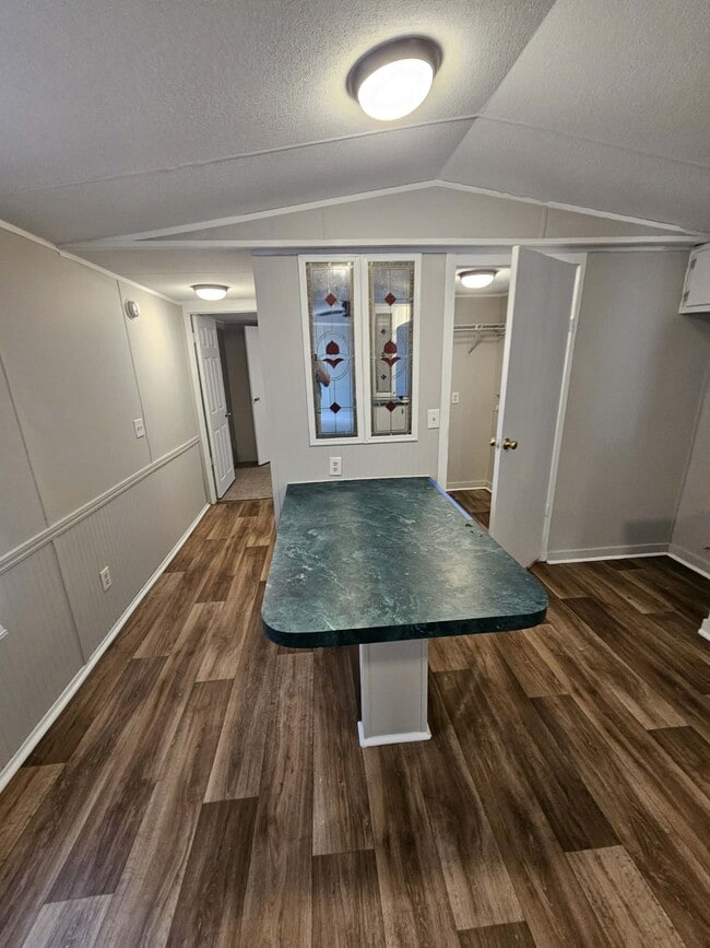 Photo - Bentwood Mobile Home Park