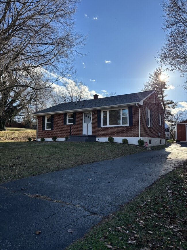 Photo - 5819 Dogwood Ave