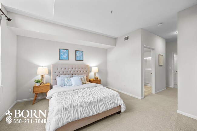 Photo - 860 Meridian Bay Ln