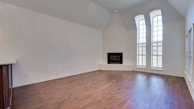5818 Orchid Ln