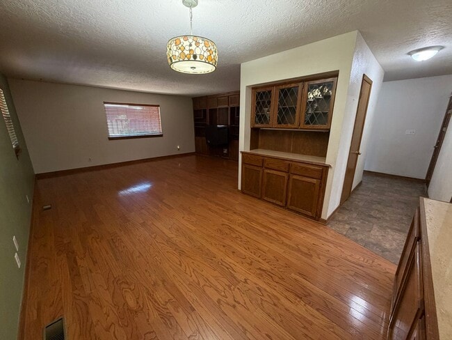 Photo - Beautiful 4bed/3bath Home Available for Rent in Central Norman!!