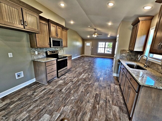HOUSE for RENT Hartselle 3BR Built 2024 - HOUSE for RENT Hartselle 3BR Built 2024