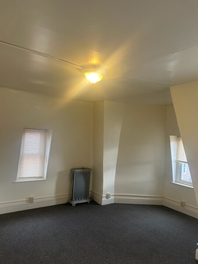 Bedroom One - 261 N York St Unit Apt 3