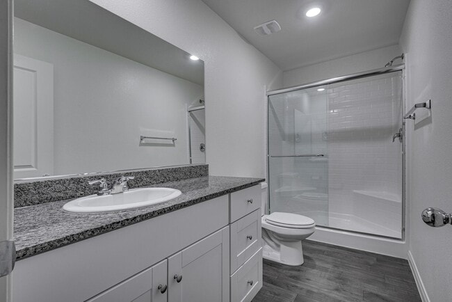 Photo - Like-new home with modern finishes and ope...