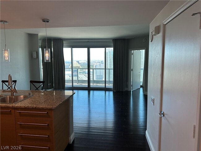 Photo - 222 E Karen Ave Unidad 3203