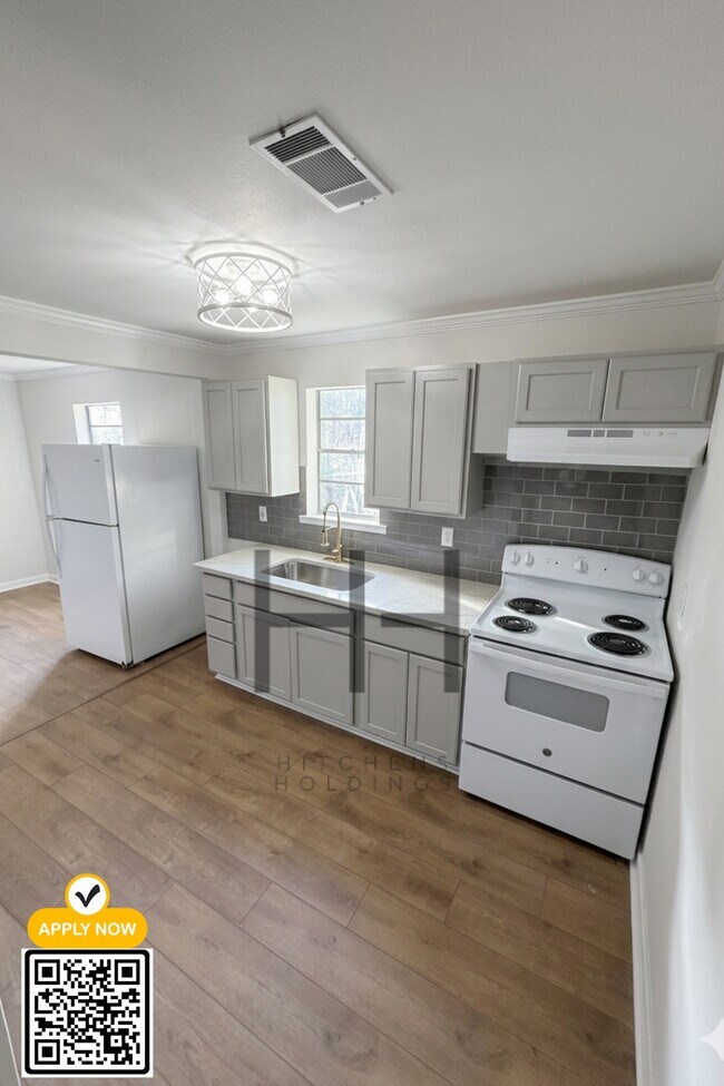 Photo - 2115 Barron Pl