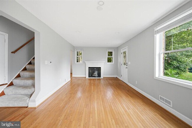 Photo - 2918 Monroe Pl