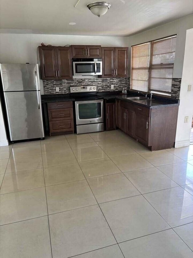 Photo - 1245 18th Ave N Apartamento