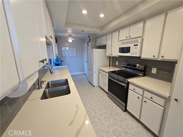 8828 Pershing Dr