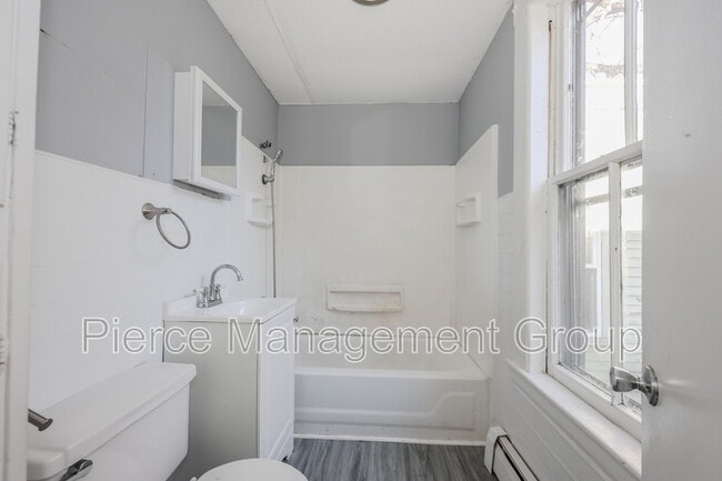 Photo - 108 Bridge St Unidad 2W