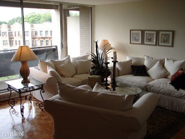 1 br, 1 bath Condo - 125 Chiswick Rd Apt 208 - 1 br, 1 bath Condo - 125 Chiswick Rd Apt 208 Unidad Apt 208