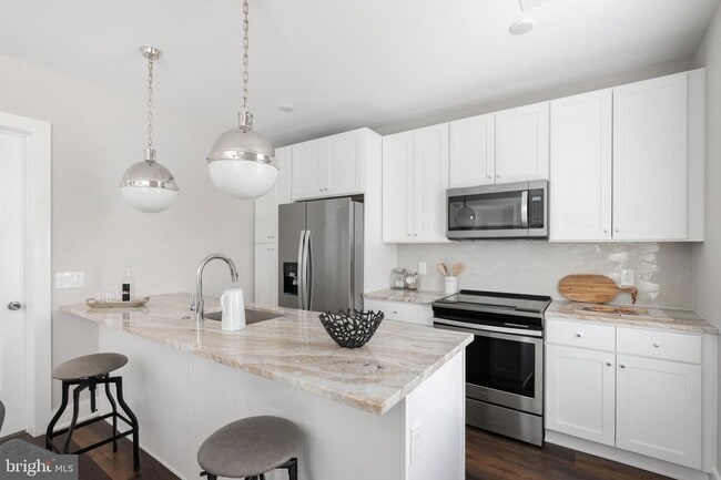 Photo - 45 W Haines St Unit 200