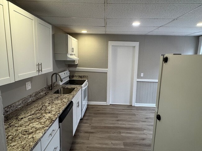 Photo - 135 Lafayette Square Unit 2R
