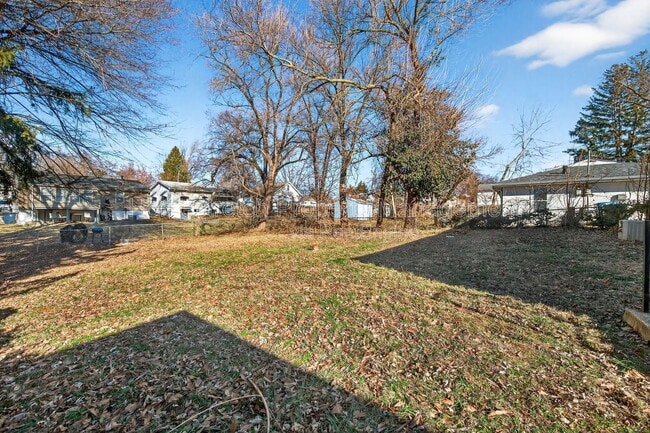 Photo - 207 Anistasia Dr