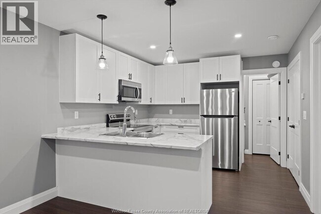 Photo - 1147 Hickory Rd