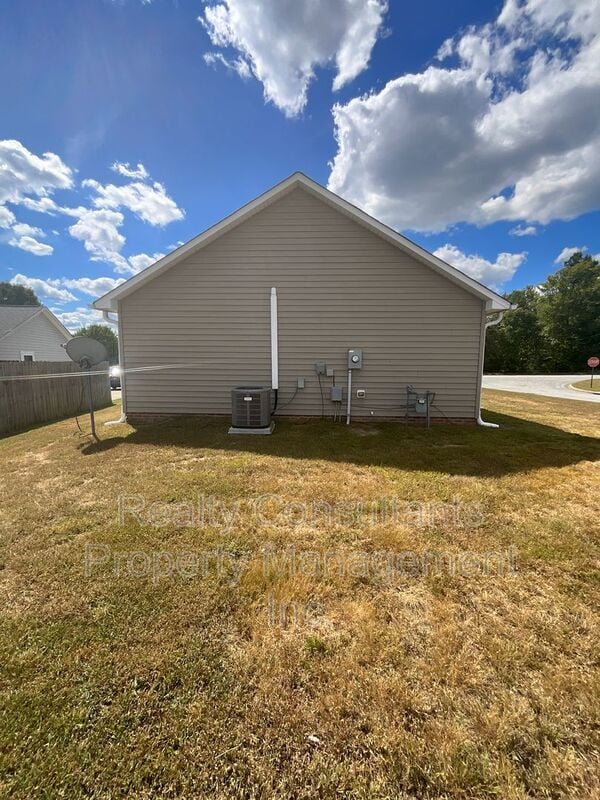 Photo - 2470 Shadow Valley Rd